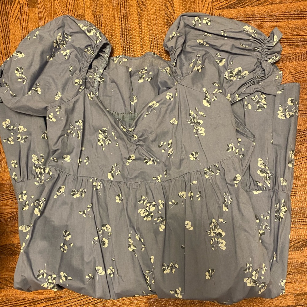 Pale Blue Floral Puff Sleeve Maxi Dress